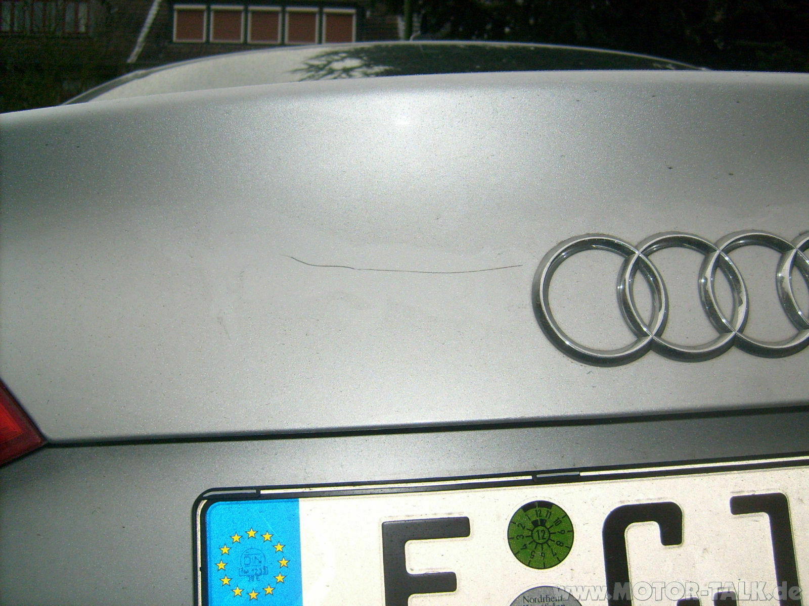 Auto verkratzt guter Lackdoktor gesucht