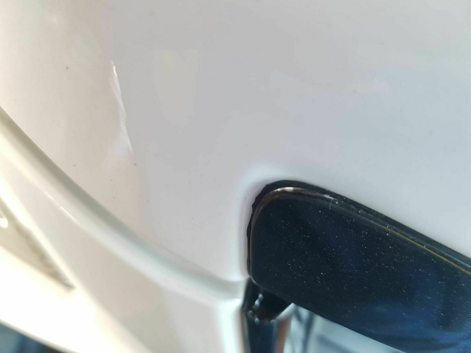 Auto wurde foliert. Schlechte Arbeit oder?