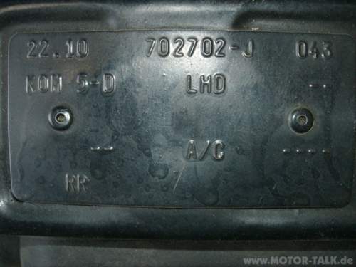 Escord-typenschilder-motorraum-002