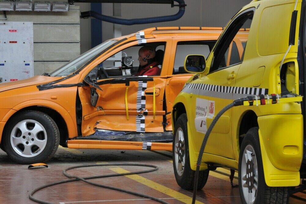 Höhere Crashsicherheit: Eine Multikollisionsbremse kann Leben retten.