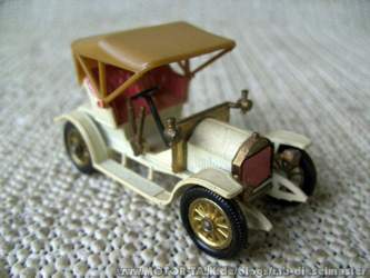 Opel-doktorwagen-matchbox