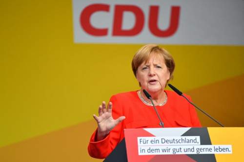 Kanzlerin Merkel steht der Einführung der Blauen Plakette skeptisch gegenüber