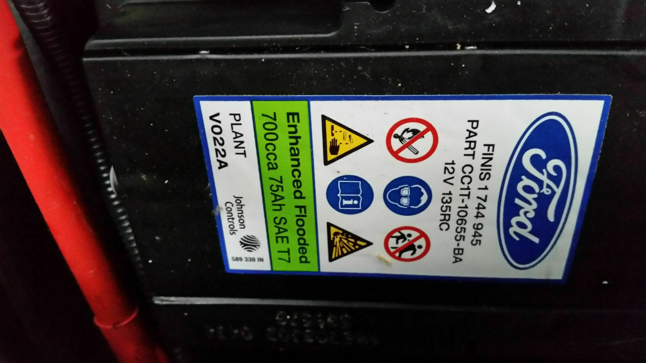 Batterie laden beim Transit Custom mit 2 Batterien