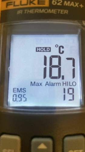 14,7V + 6°C = 14,79 V (Wert aus Victron)