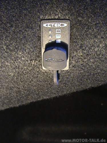 Batterie-steckdose-1