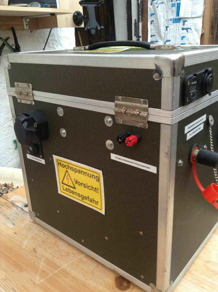 Batterieladung und Solar im Wohnwagen