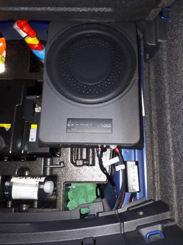 20230119 Woofer unter dem Boden