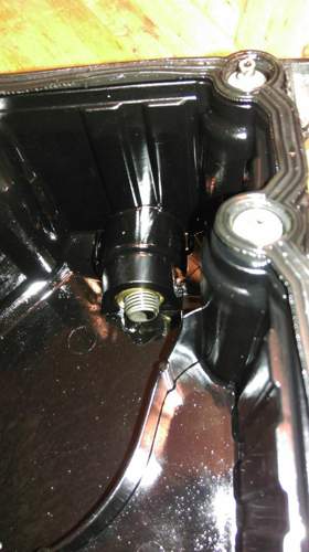 Gewindebuchse mit Schraube