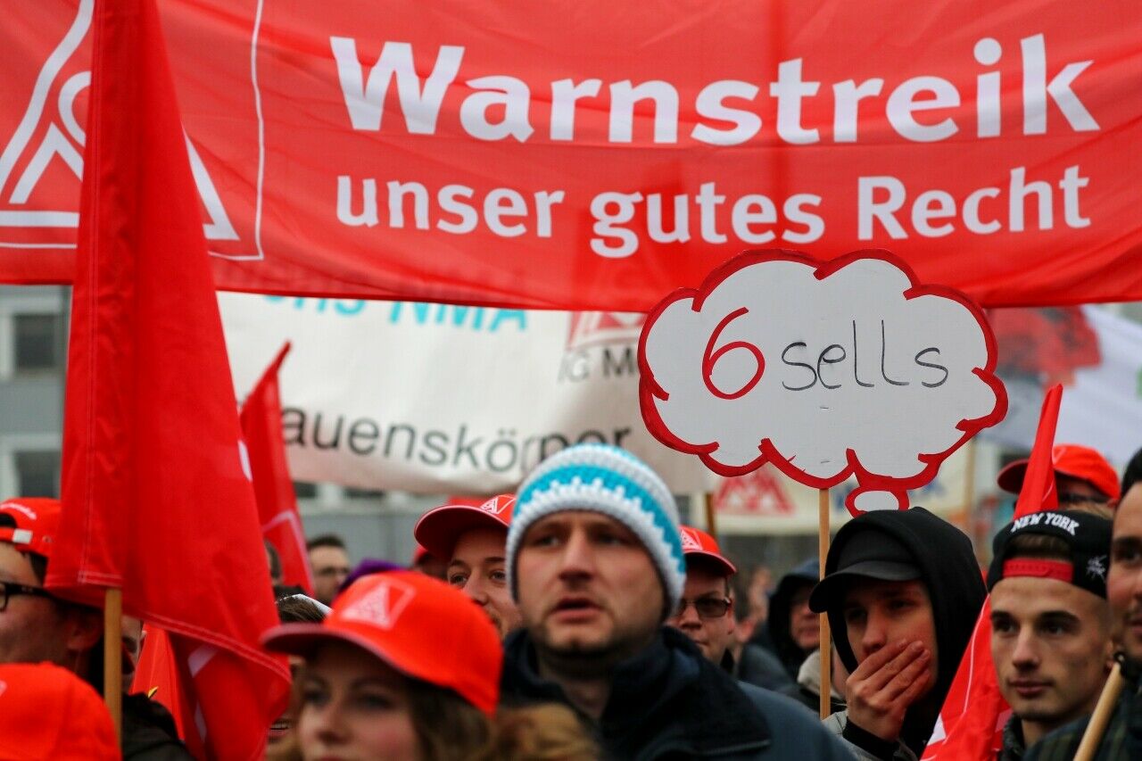 Die IG Metall Bayern rief die Beschäftigten von insgesamt 62 Betrieben zum Streik auf