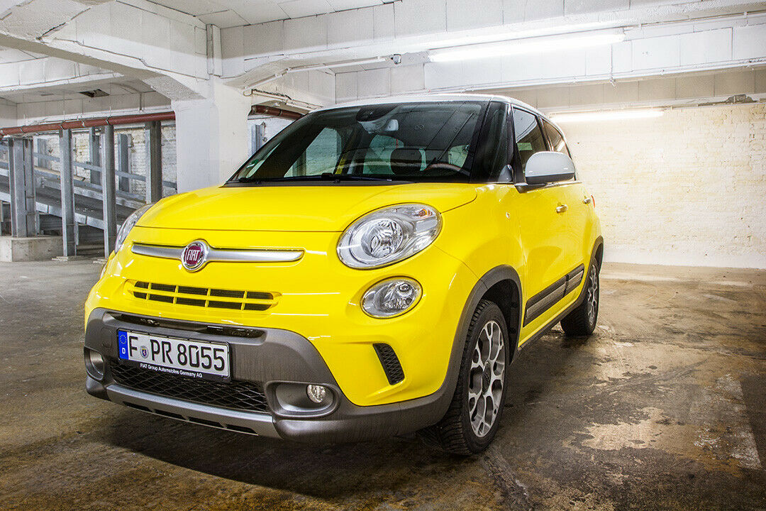 Der Fiat 500L - mit Kunststoff in den Radkästen