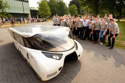 Der 4,50 Meter lange "Stella Lux" wurde von Studenten an der TU Eindhoven entwickelt