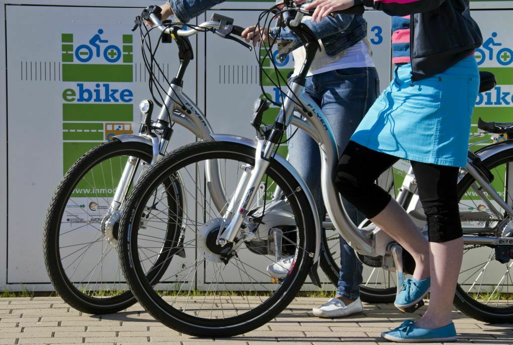 Schnelle E-Bikes gelten als Kfz, langsamere Pedelecs dagegen nicht