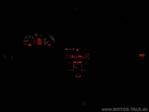 Cokpit-bei-nacht