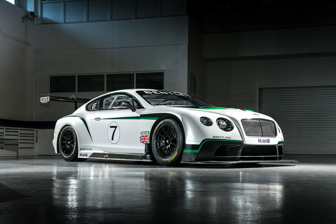 Das neue Renn-Outfit steht dem Bentley Continental gut