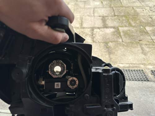 Scheinwerfer Fahrerseite