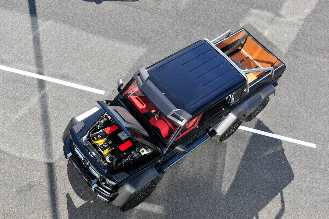 Brabus flößte dem 6x6 weitere 156 PS ein. Jetzt arbeiten 700 Pferde in dem Geländewagen