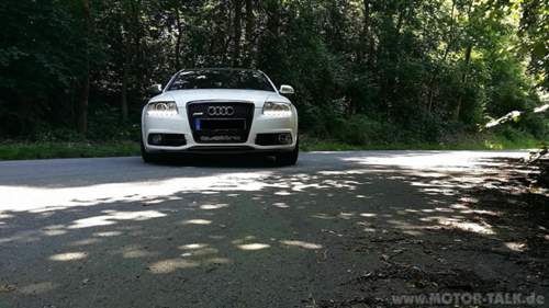 Grill und Quattro Emblem