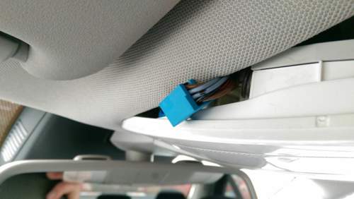 Stecker DBE mit den 2 Kabeln