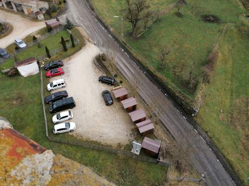 Parkplatz Burg Katzenstein.jpg