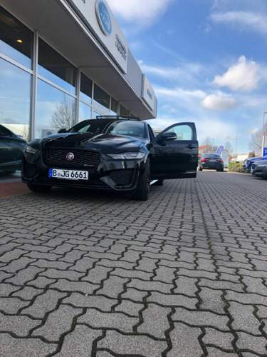 Jag XE.jpg