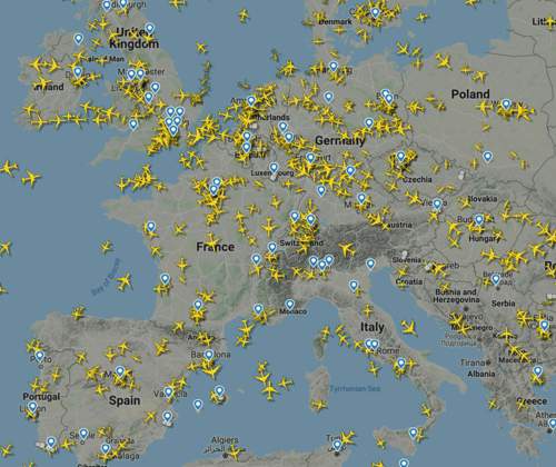 Screenshot-2020-03-26-live-flight-tracker-real-time-flight-tracker-map-flightradar24