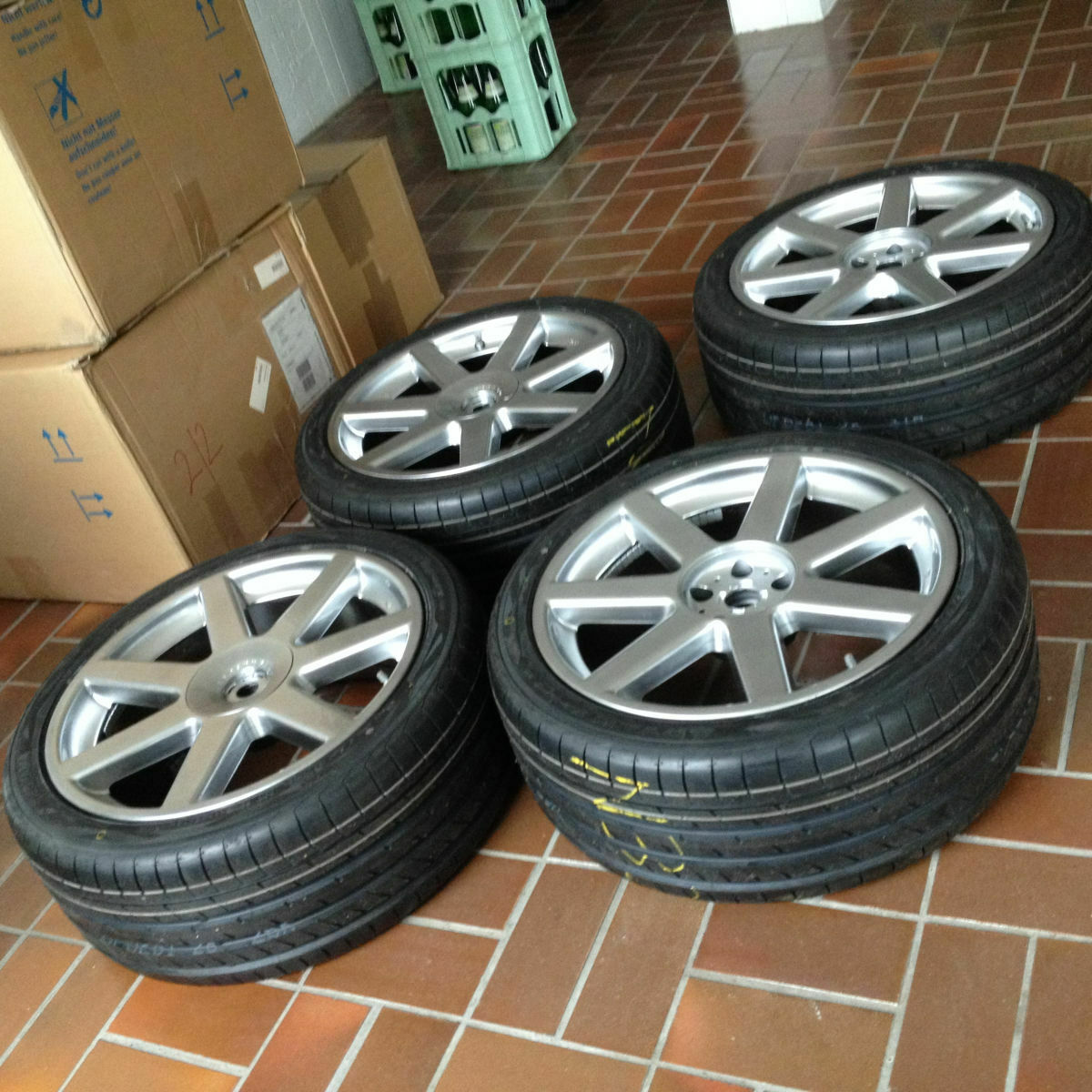 Bilder von meinem Phaeton mit 21" MTM-Rädern
