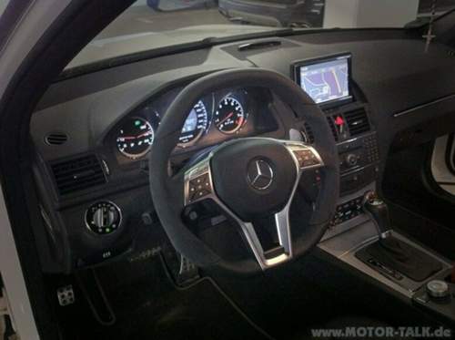 C63-amg-pp-lenkrad-01
