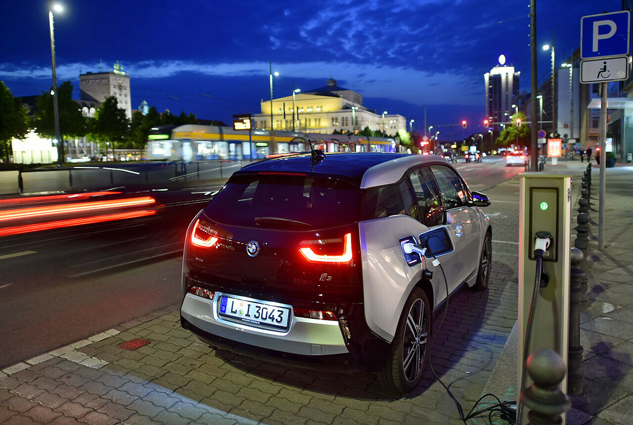 Kaufprämie für Elektroautos: BMW konnte mit 225 bislang die meisten der 718 Anträge auf sich vereinen