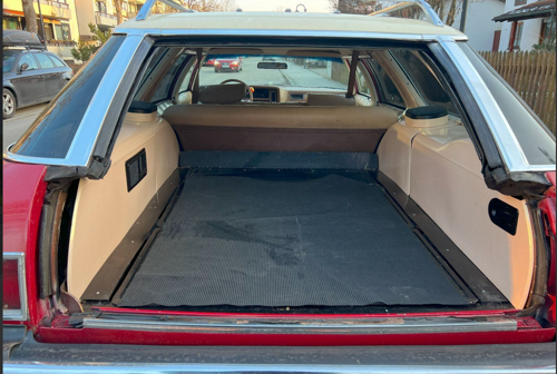 Clamshell tailgate sealing needed
