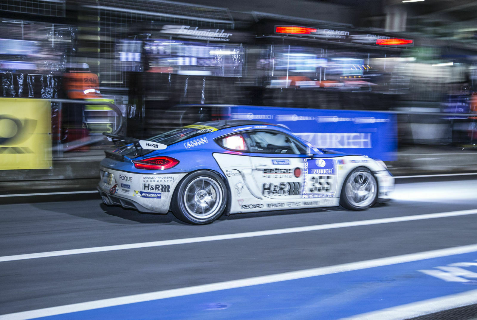 Nachtschicht beim 24h-Rennen am Nürburgring