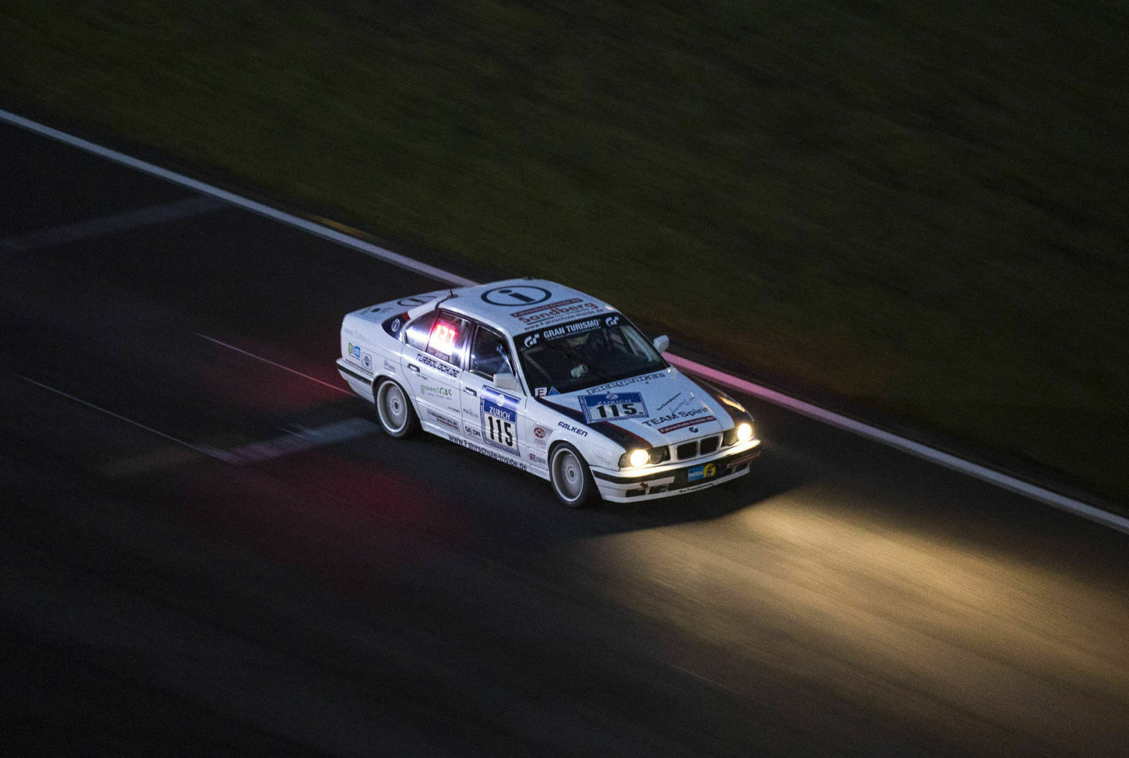 Nachtschicht beim 24h-Rennen am Nürburgring