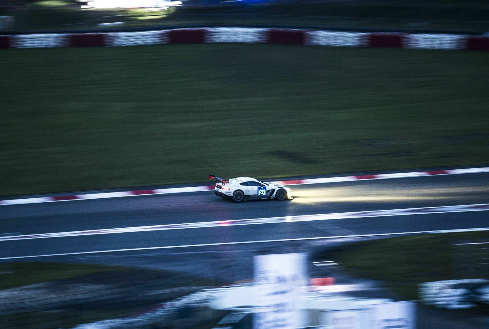 Nachtschicht beim 24h-Rennen am Nürburgring