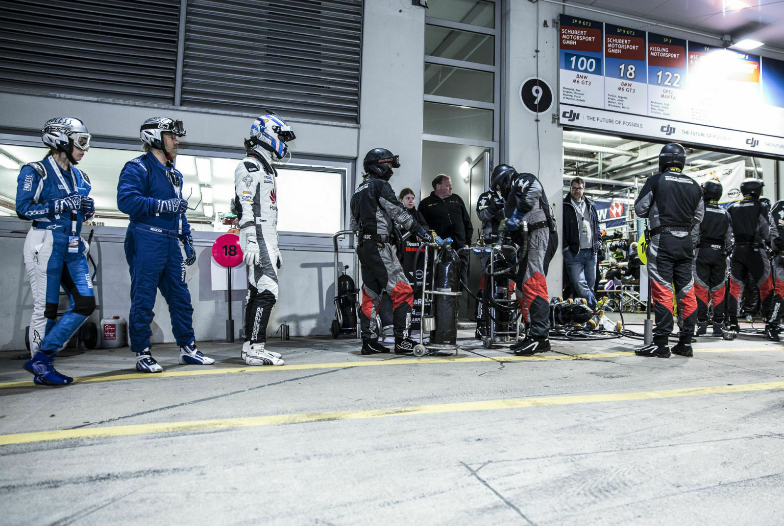 Nachtschicht beim 24h-Rennen am Nürburgring