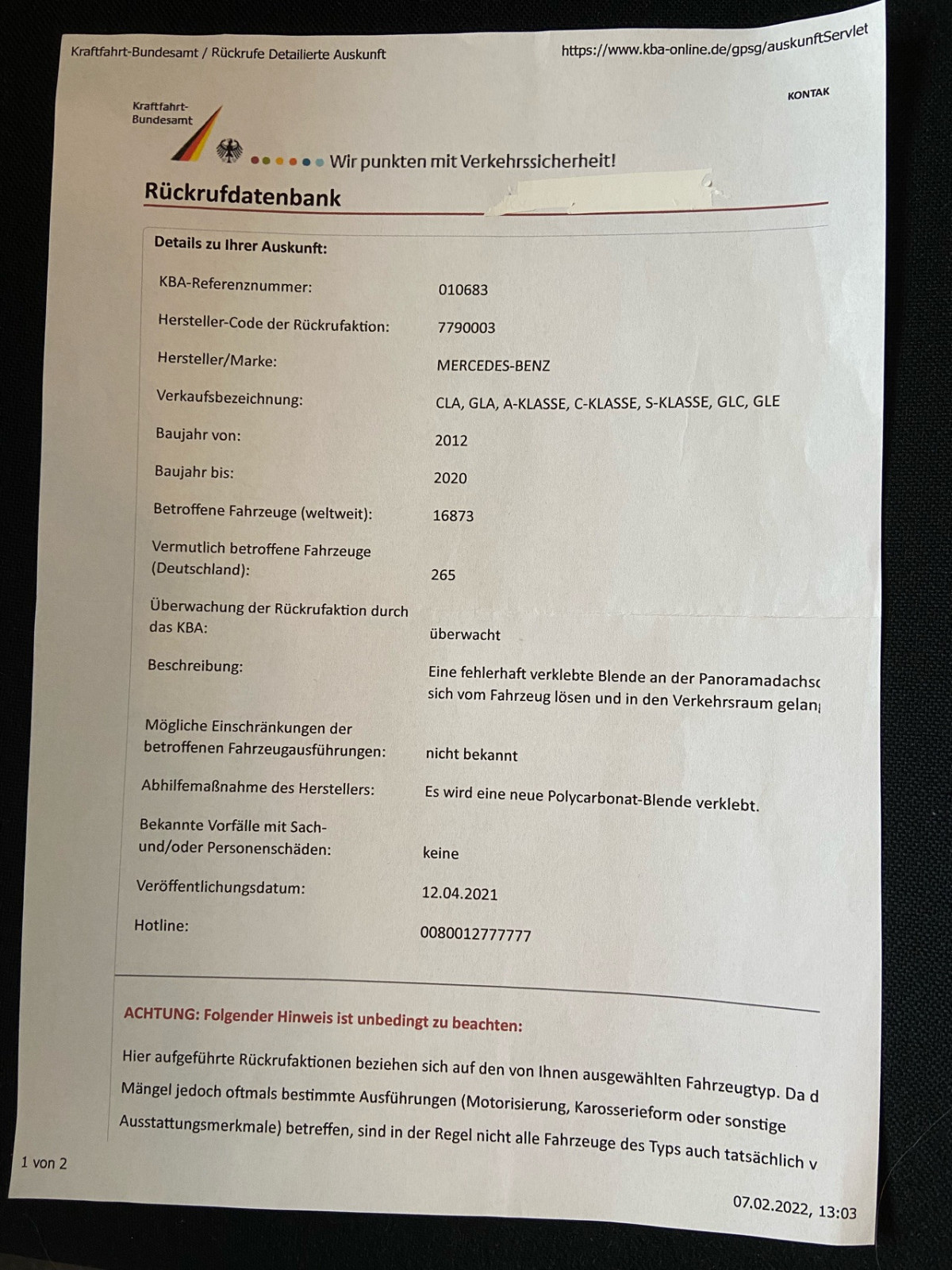 Blende zwischen Frontscheibe und Schiebedach gerissen