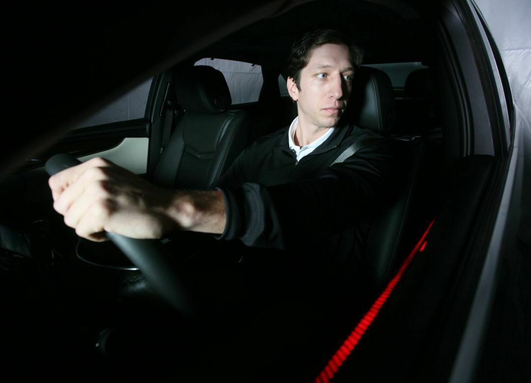 Wenn der Fahrer abgelenkt ist, soll Contis neues System die ANzahl der Warnungen durch Assistenzsysteme deutlich reduzieren.