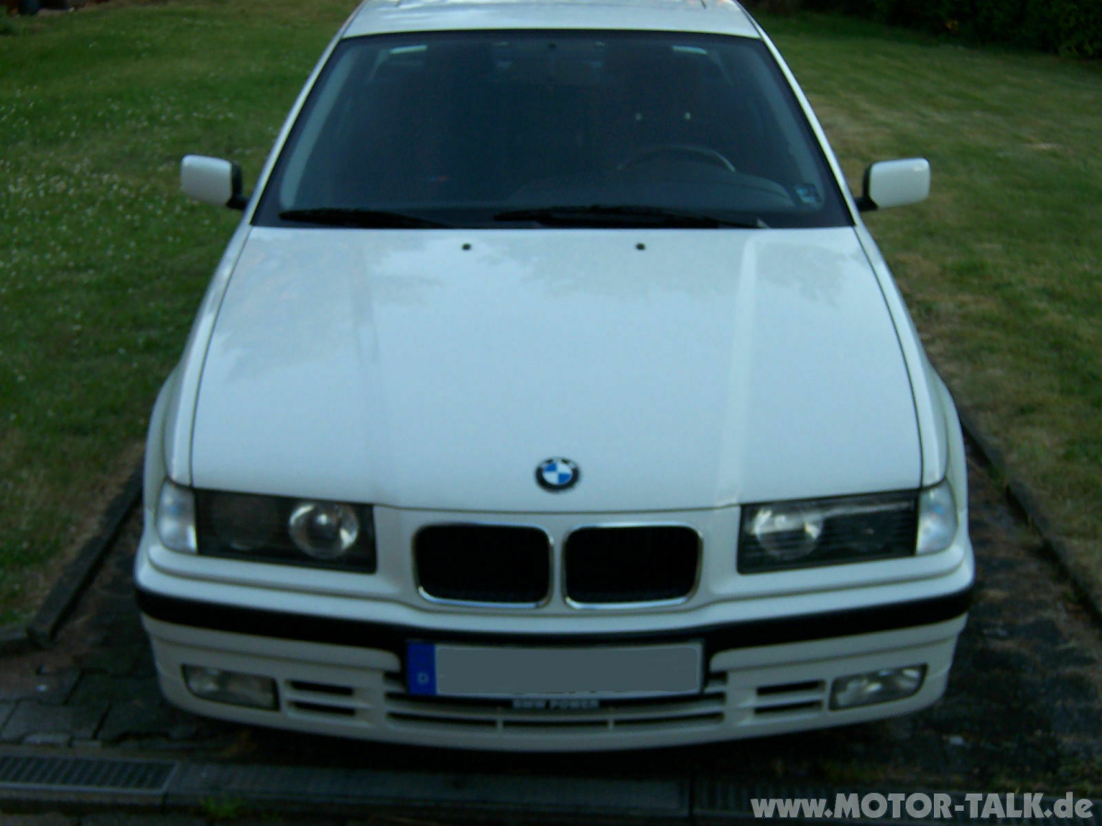 Blos kein weisses Auto kaufen..