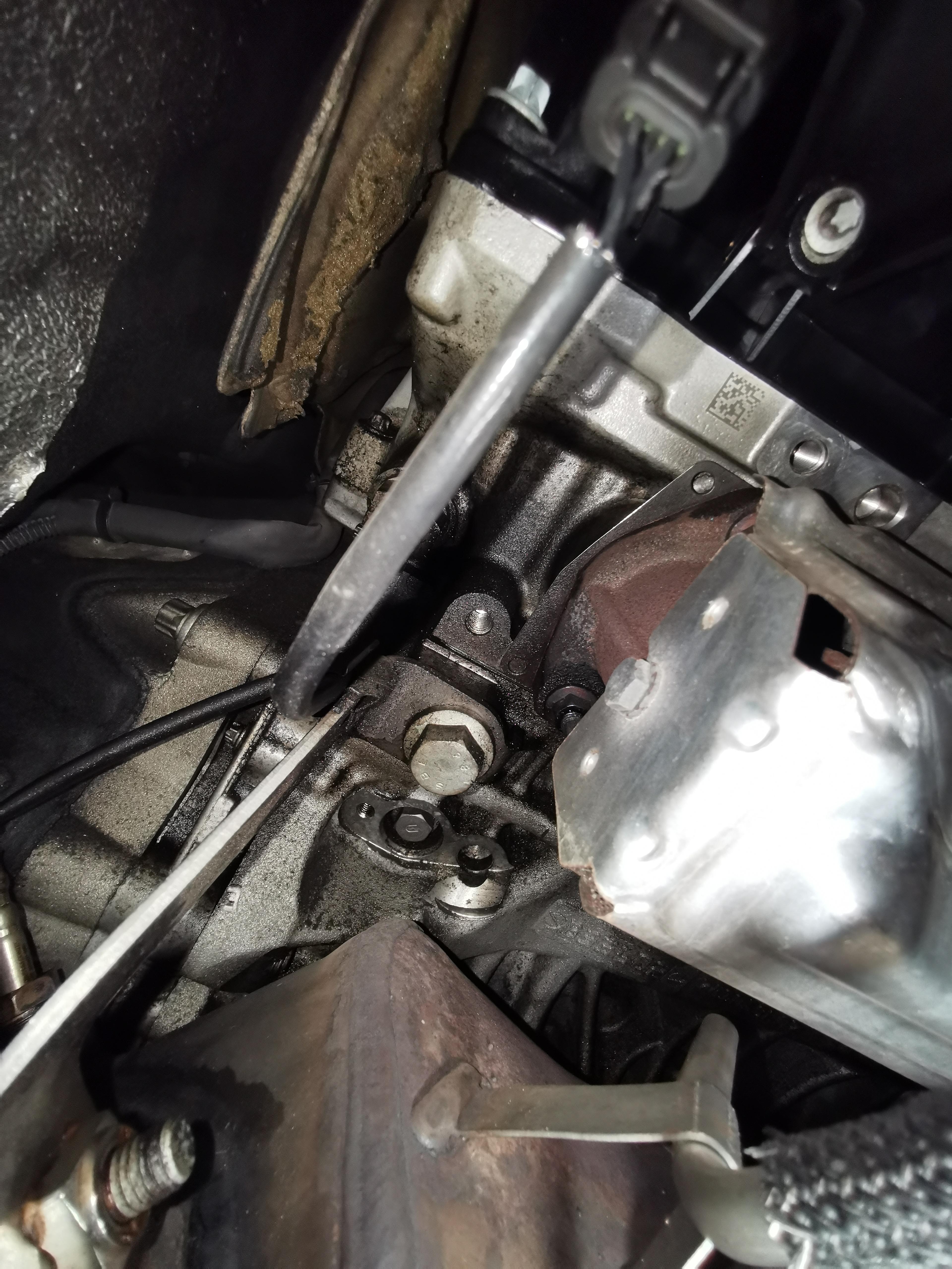 BMW 320d F31 - Öldämpfe im Motorraum und in Fahrzeuginnenraum