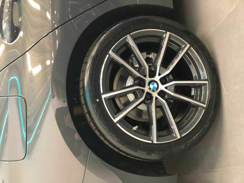 Felge 18 Zoll V-Speiche 780 Bicolor