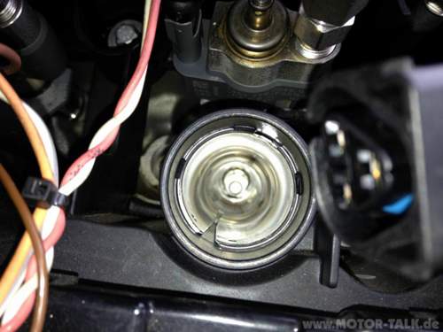 N53 Motor Zündkerzenschacht Zyl. 2