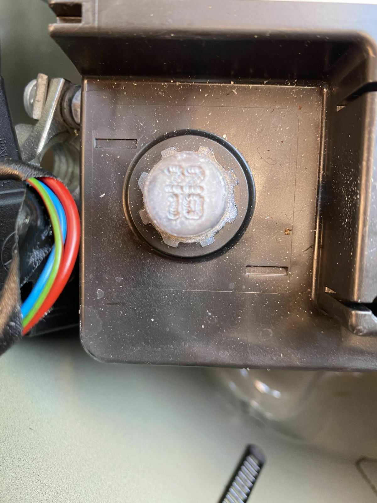 Bmw f10 530d bj 2010 ständig>>>>BATTERIE LADEN<<< Meldung?