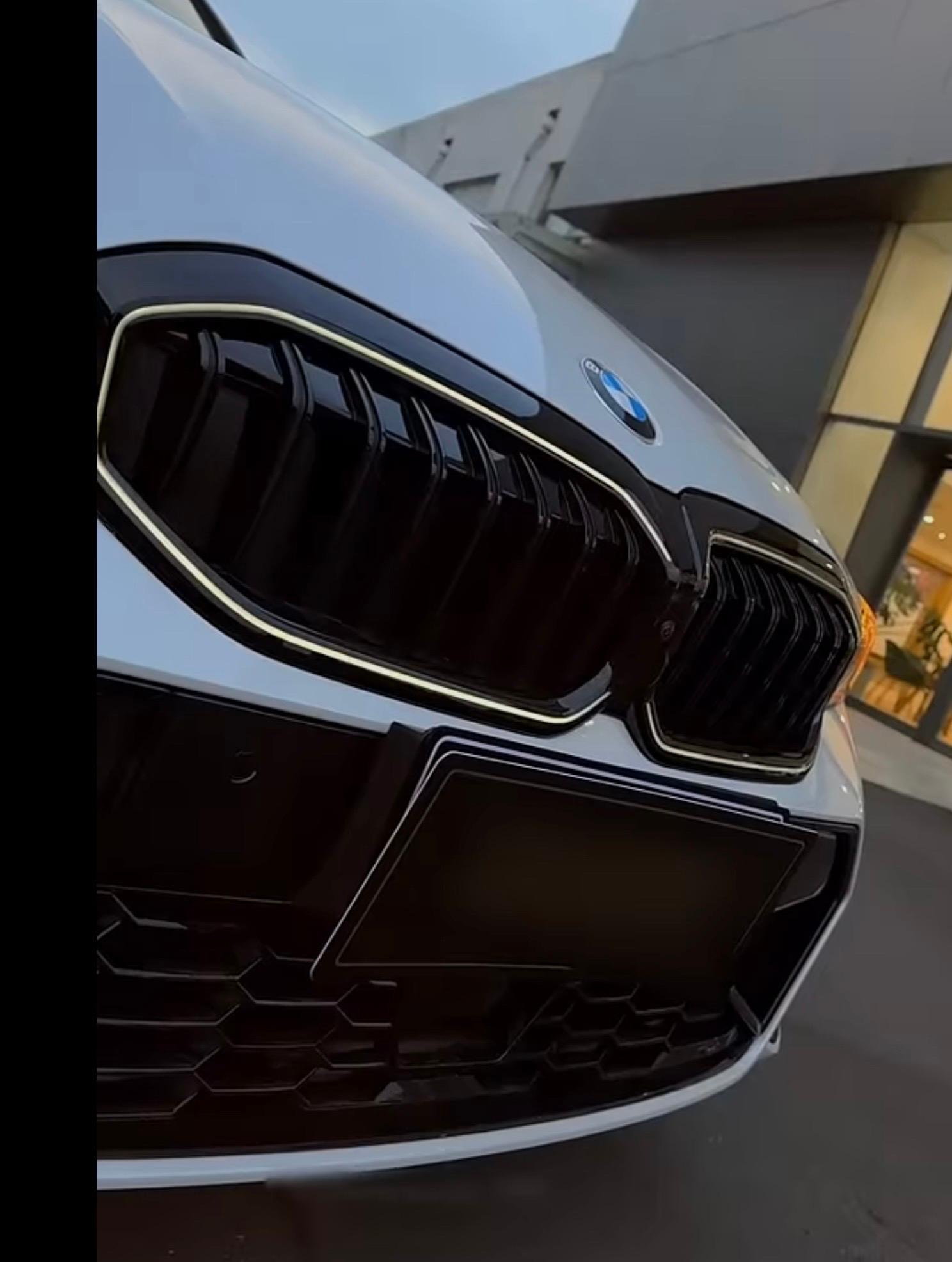 BMW Iconic Glow / beleuchteter Kühlergrillrahmen