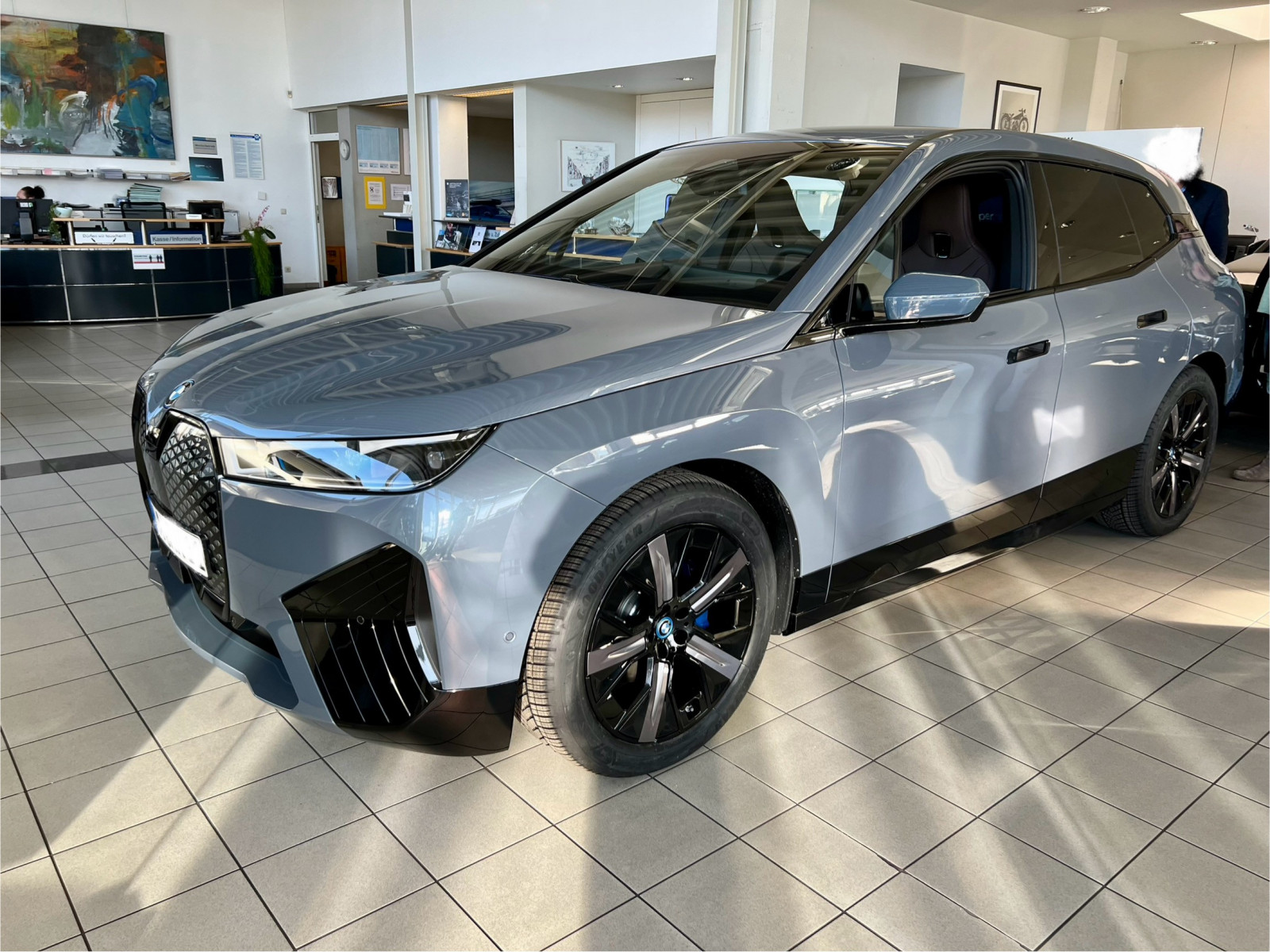 BMW iX - Wartezimmer
