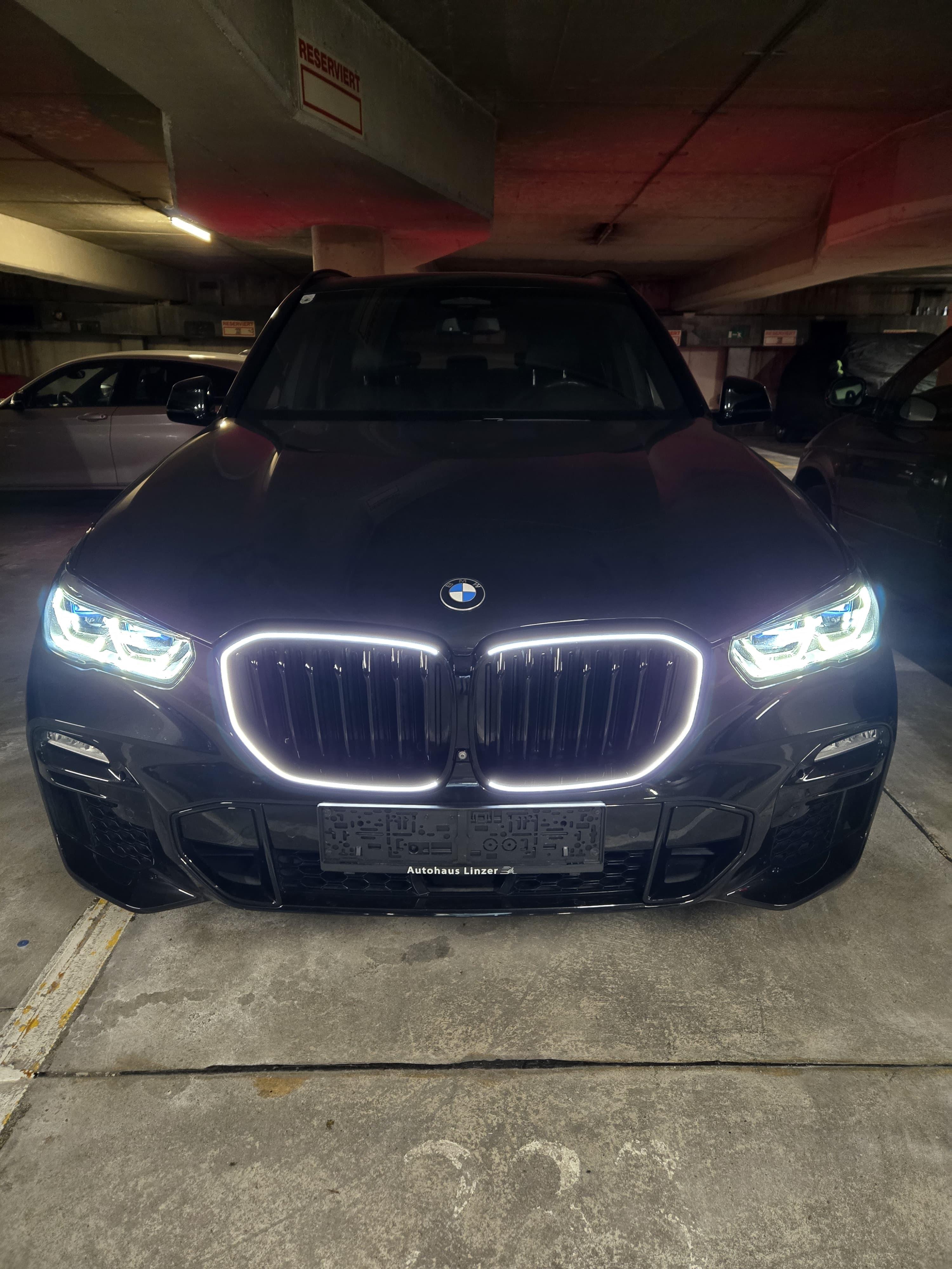 BMW - Niere bei aktuellem X5 M60i beleuchtet?