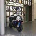 Bmw-s1000rr-auslieferung-2010-04-01-057s