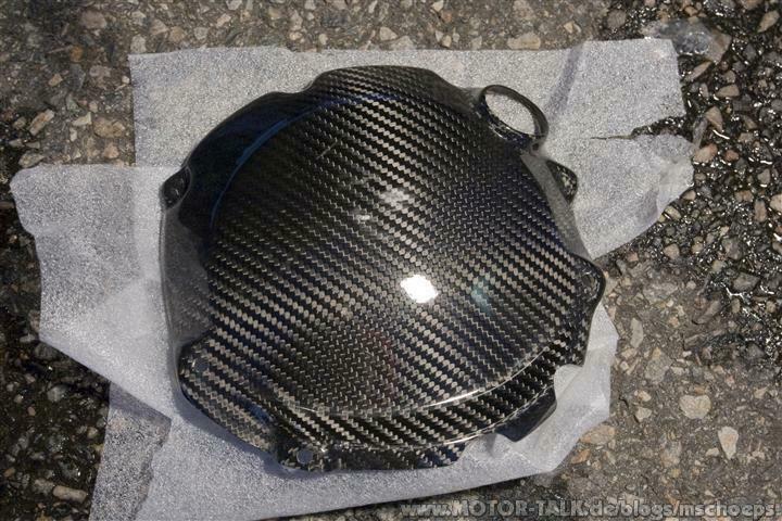 BMW S1000RR Rennstreckenzubehör 11/16: Ilmberger Carbon Motordeckel
