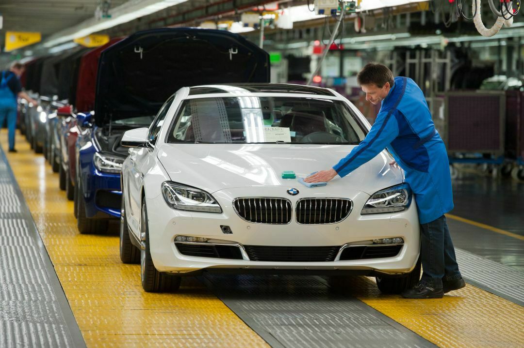 Seit Januar hat BMW mit allen Tochtermarken 826.865 Autos verkauft