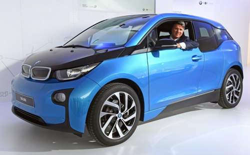 68.700 E-Fahrzeuge lieferte der bayerische Autobauer dieses Jahr aus