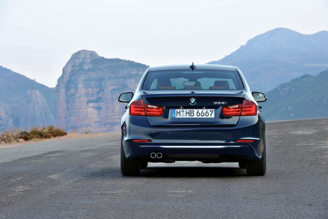 BMW 3er Limousine Luxury Line