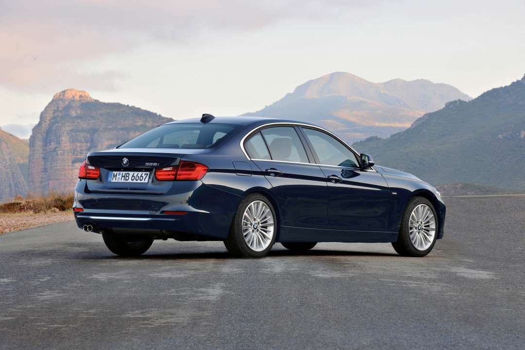 BMW 3er Limousine Luxury Line