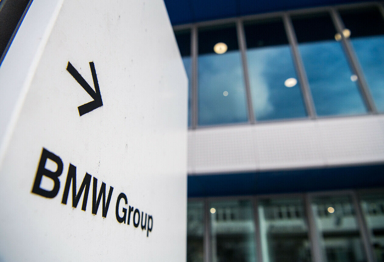 BMW muss weltweit 1,6 Millionen Dieselfahrzeuge zurückrufen. Grund: Das AGR-Modul kann unter bestimmten Voraussetzungen einen Brand verursachen